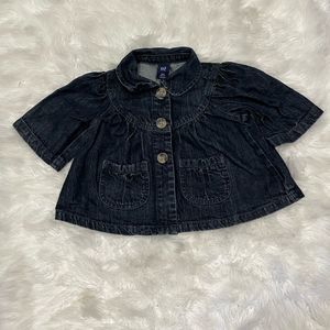 Gapkids girl’s jean jacket/cardigan size S/P(6-7)